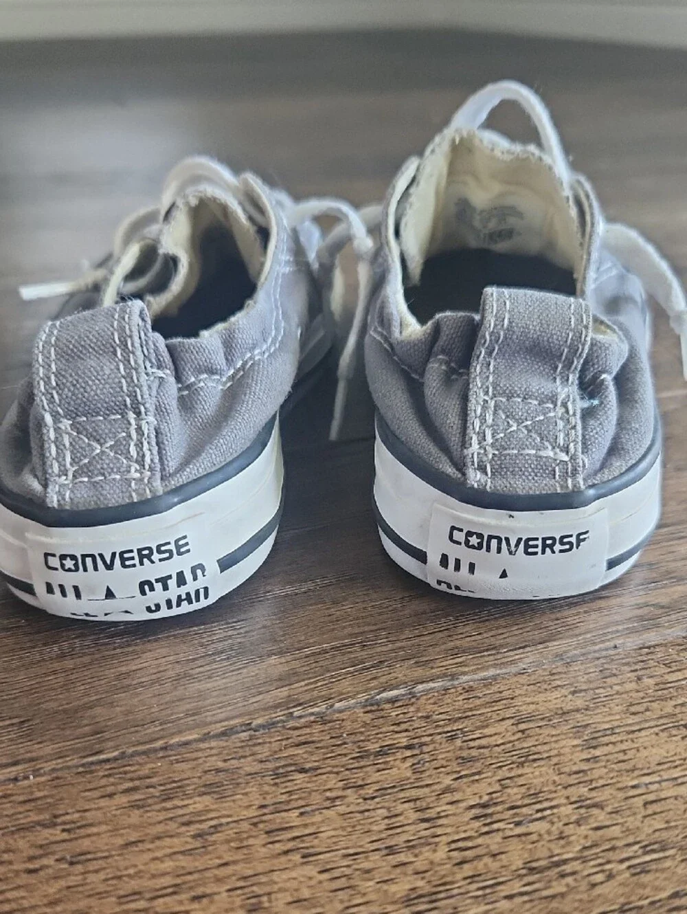 Converse Kids Grey Low-Top Slip-On Sneakers with White Laces